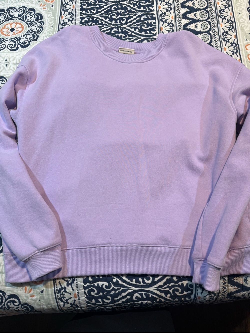 Comfrt Halo Lightweight Crop Crew. Size XL. Color - Iris. EUC.